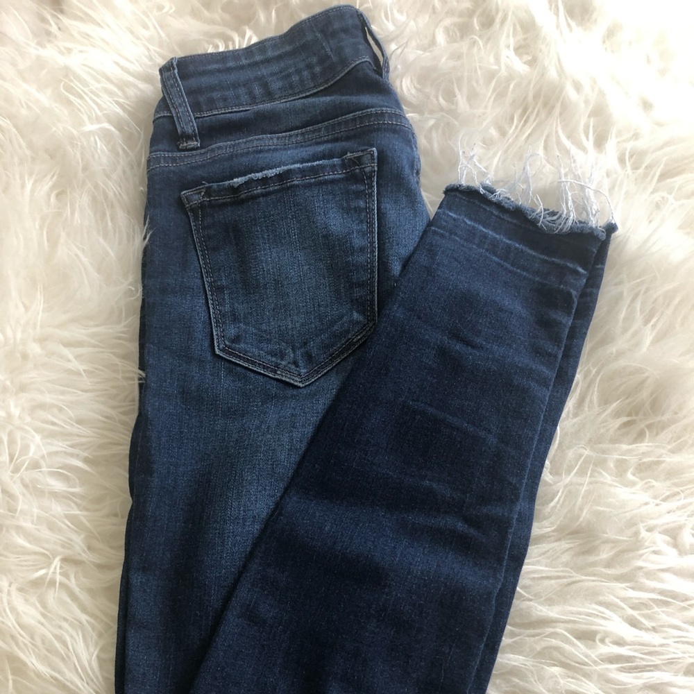 Kancun distressed skinny jeans